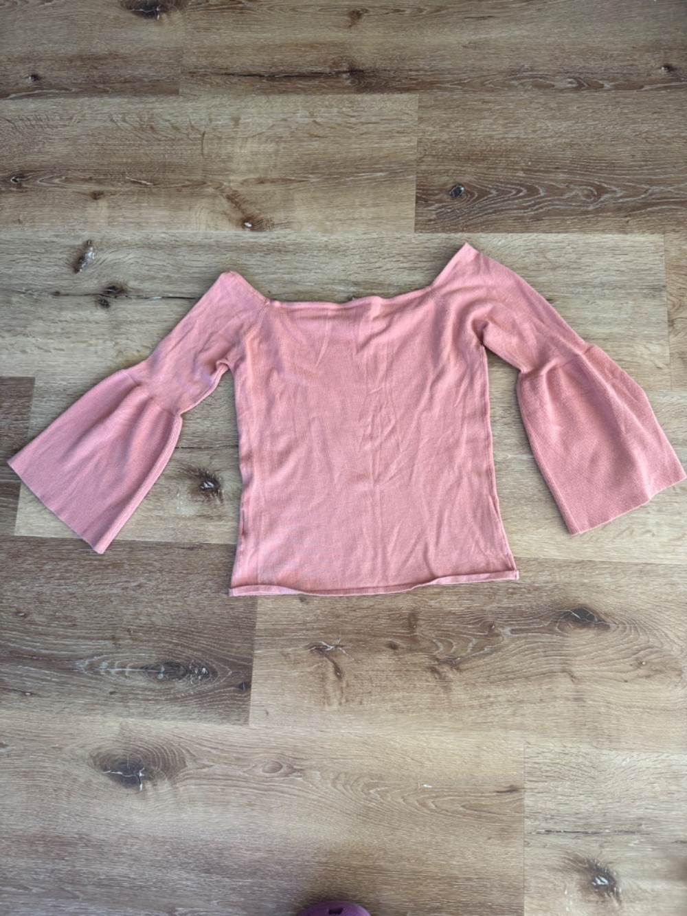 Guess Y2K Off the Shoulder Knit Top - Bell Sleeves - Picture 4 of 4